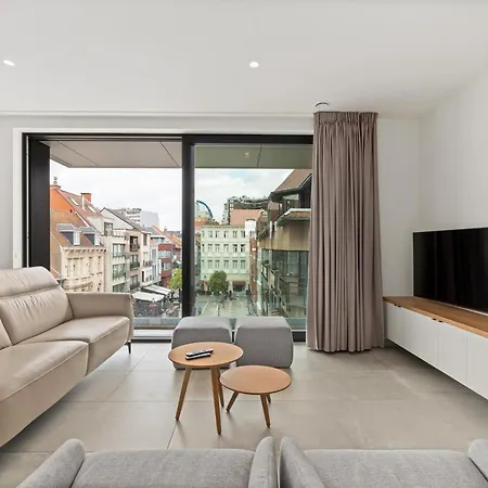 Maple Leaf - 03.02 + Garage