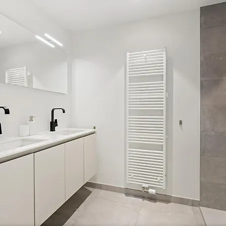 Maple Leaf - 03.02 + Garage Appartement