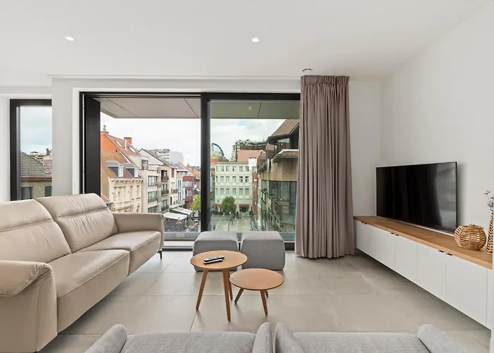 Maple Leaf - 03.02 + Garage